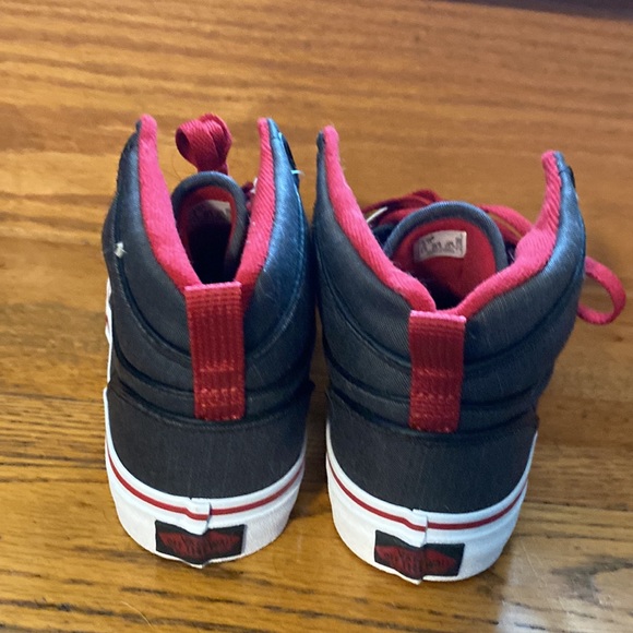 Vans high top skate shoes - Picture 2 of 5